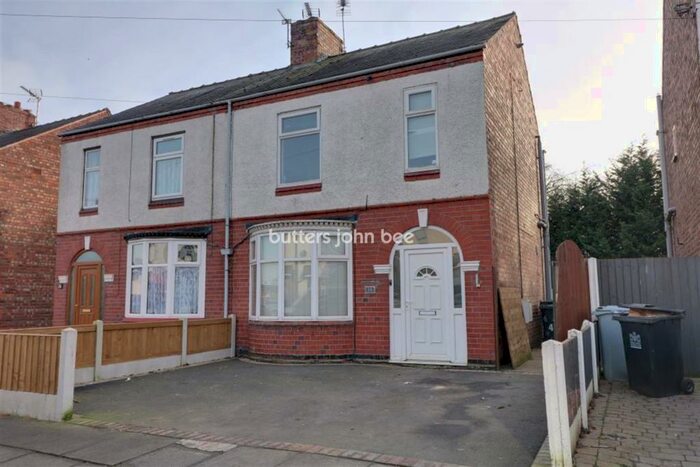 3 Bedroom Semi-Detached House To Rent In Singleton Avenue, CW1