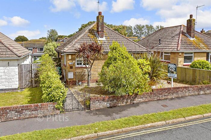 2 Bedroom Detached Bungalow For Sale In James Avenue, Lake, Isle Of Wight, PO36