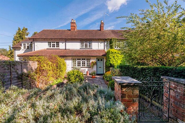 3 Bedroom Cottage For Sale In Lavender Cottage, White Waltham, Maidenhead, SL6