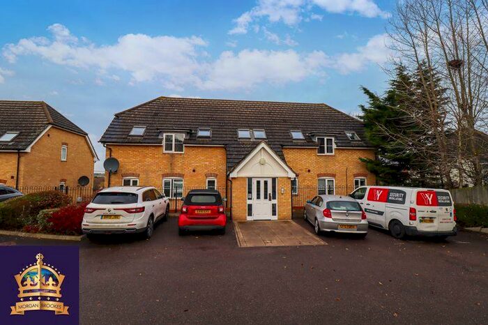 2 Bedroom Apartment To Rent In Czarina Rise, Basildon, SS15