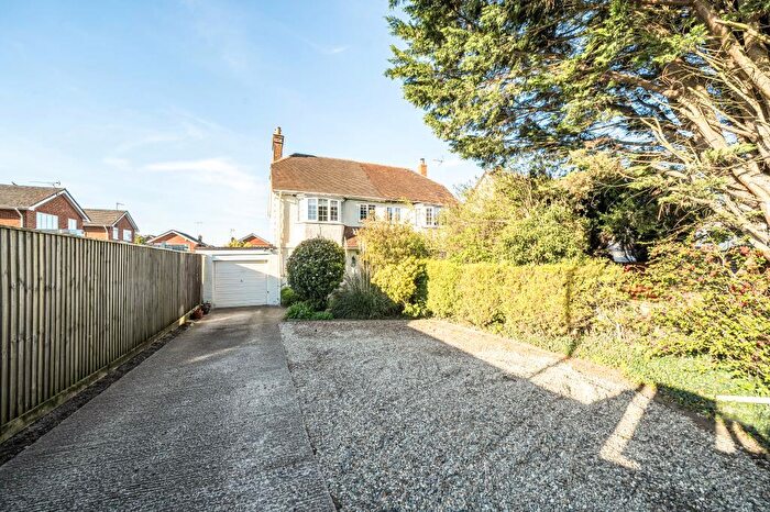 4 Bedroom Semi Detached House For Sale In Stone, Buckinghamshire, HP17