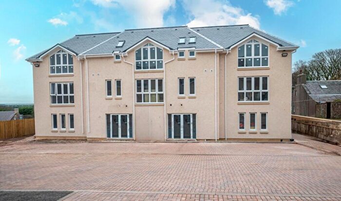 2 Bedroom Flat For Sale In Main Street, Carnwath, Lanark, ML11