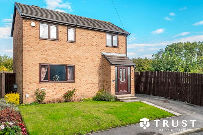 3 Bedroom Detached House For Sale In Moat Hill Farm Drive, Birstall, WF17