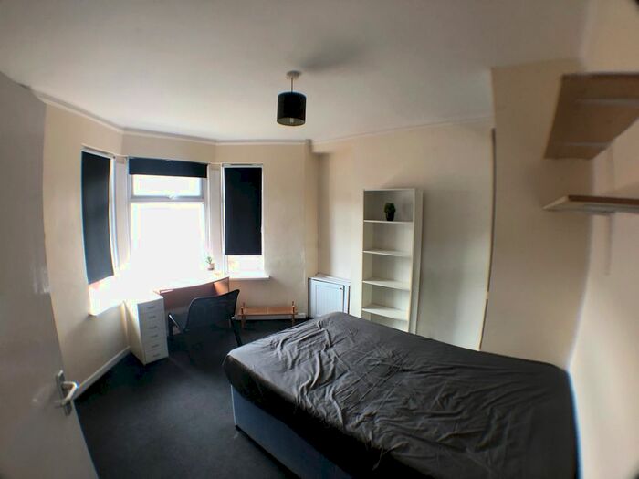 4 Bedroom Terraced House To Rent In Kingsland Terrace, Pontypridd CF37