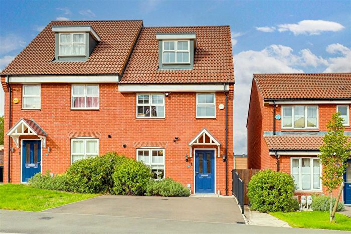 3 Bedroom Semi-detached House For Sale In Patriot Lane, Edwalton, Nottinghamshire, NG12