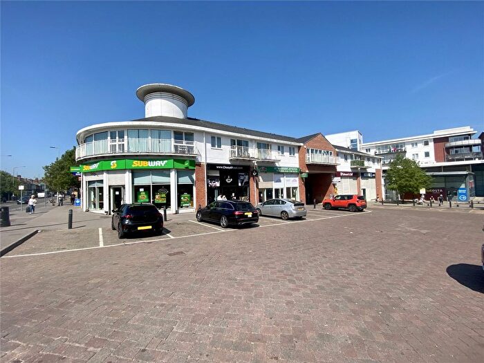 2 Bedroom Flat To Rent In Moulsford Mews, Reading, Berkshire, RG30