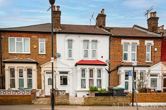 4 Bedroom Terraced House For Sale In Hermitage Road, Harringay, N4