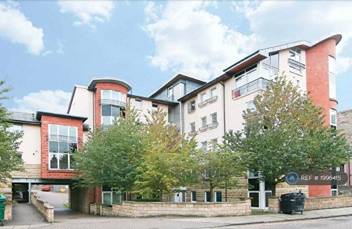 2 Bedroom Flat To Rent In Spring Gardens, Edinburgh, EH8