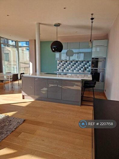 2 Bedroom Flat To Rent In Brody House, London, E1