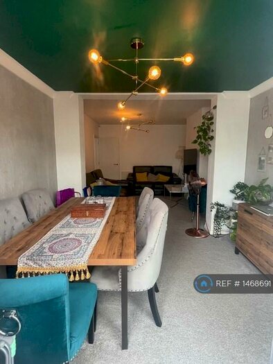 3 Bedroom End Of Terrace House To Rent In Matlock Crescent, Cheam, Sutton, SM3