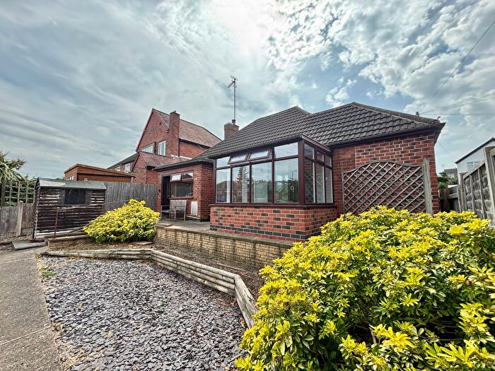 2 Bedroom Bungalow To Rent In Kitling Greaves Lane, Burton-On-Trent, DE13