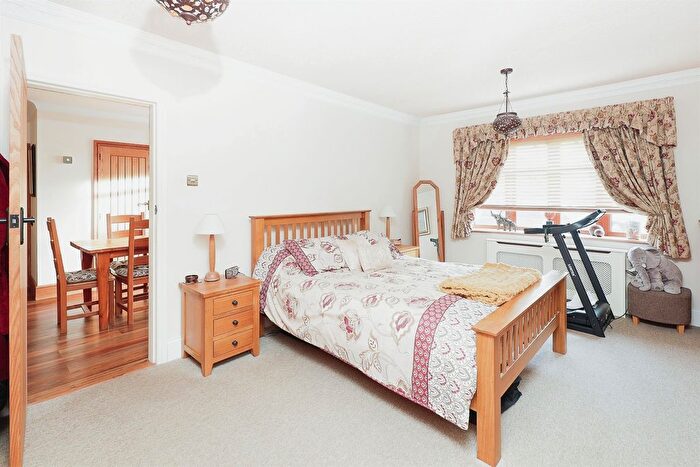 2 Bedroom Detached Bungalow For Sale In Fernhill Lane, Balsall Common, Coventry, CV7