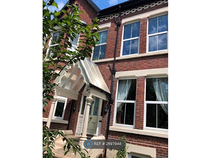 2 Bedroom Flat To Rent In Waverley Rd, Sefton Park, Liverpool, L17