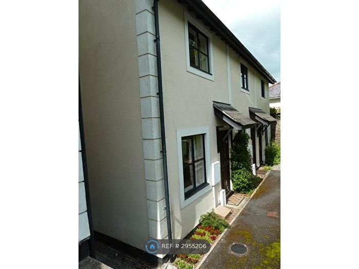 2 Bedroom End Of Terrace House To Rent In Bossell Park, Buckfastleigh, TQ11