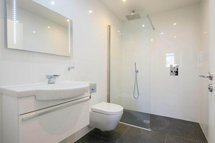 2 Bedroom Apartment To Rent In Equus House, Lansdown, BA1