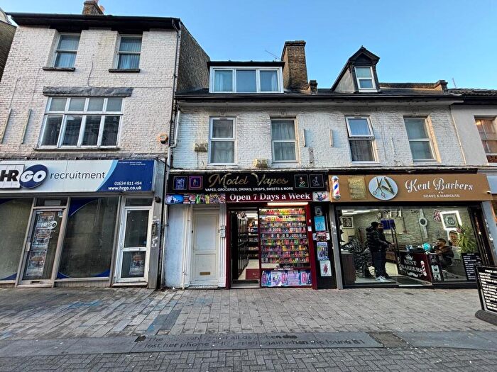 1 Bedroom Apartment To Rent In Railway Street, Chatham, ME4