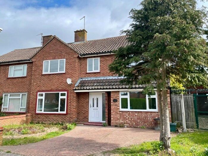 4 Bedroom Semi Detached House For Sale In Egerton Green Road, Colchester, Essex, CO2