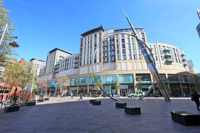 2 Bedroom Apartment To Rent In The Hayes, Cardiff, CF10