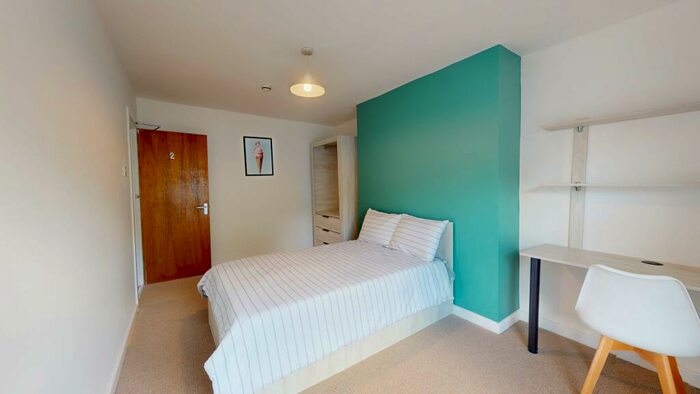 5 Bedroom Flat To Rent In Moorland Avenue, LS6