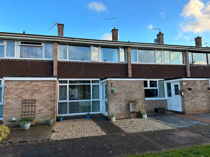 3 Bedroom Terraced House To Rent In Sylvan Road, Wellington, TA21