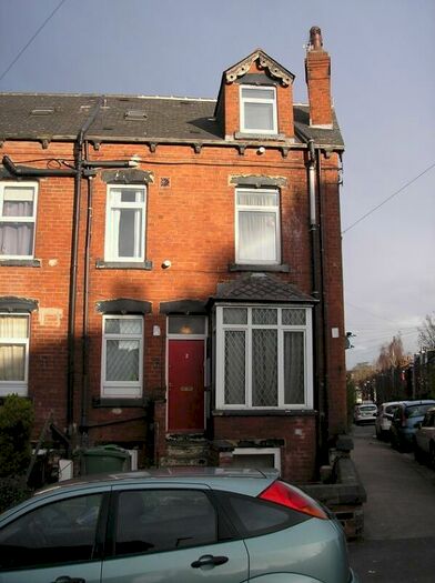 4 Bedroom End Of Terrace House To Rent In Brudenell Street, Hyde Park, Leeds, LS6