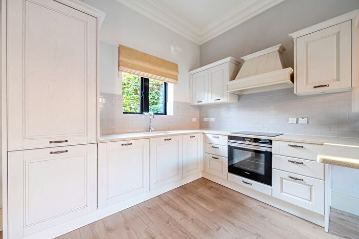 1 Bedroom Flat To Rent In Hatchet Lane, Winkfield, Windsor, SL4