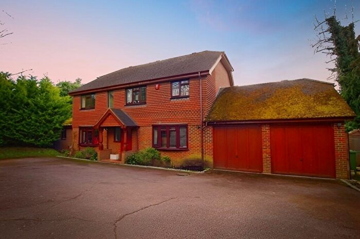 5 Bedroom House To Rent In Cobham, KT11