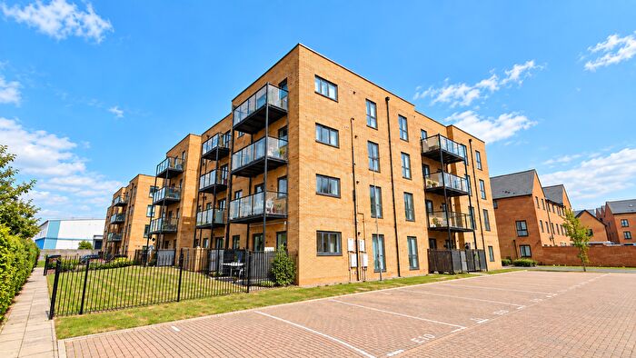 2 Bedroom Flat To Rent In Lance Street, Rainham, RM13