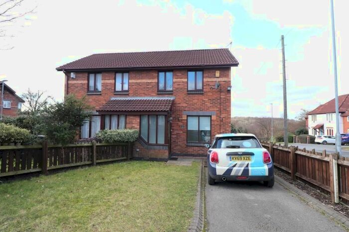 2 Bedroom Semi-Detached House To Rent In Cornus Gardens, Leeds, LS10