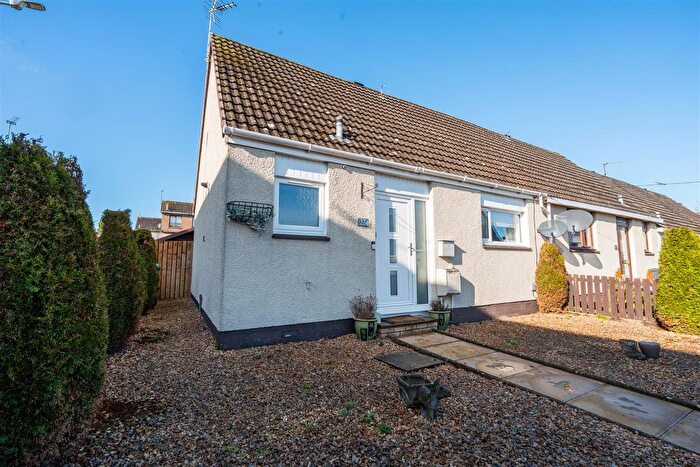2 Bedroom End Of Terrace House For Sale In Forrest Walk, Uphall, Broxburn, EH52