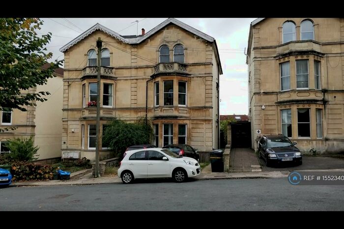 9 Bedroom Semi-Detached House To Rent In West Shrubery, Bristol, BS6