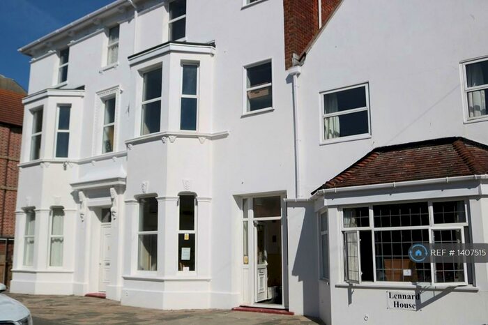 4 Bedroom Flat To Rent In Lennard Road, Folkestone, CT20