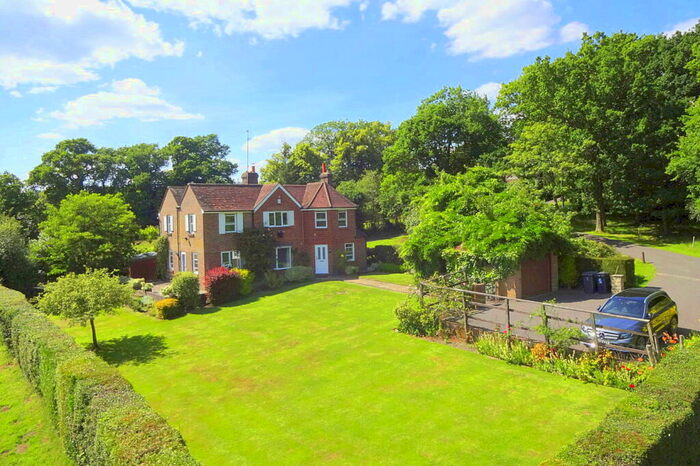 5 Bedroom Detached House To Rent In Goat Crossroad, Forest Row, RH18