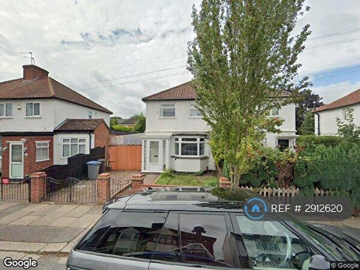 3 Bedroom Semi-Detached House To Rent In Malvern Road, Enfield, EN3