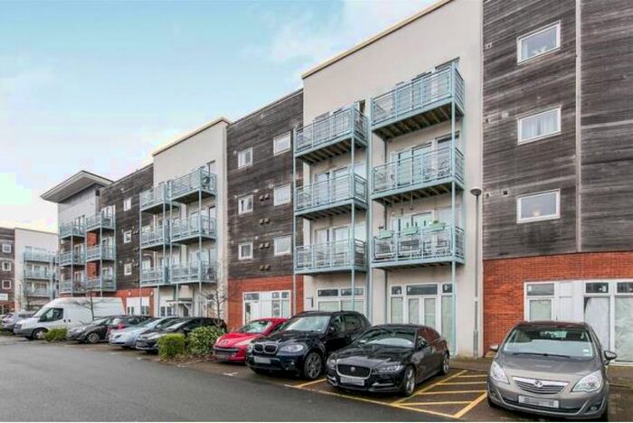 2 Bedroom Apartment To Rent In Compair Crescent, Ipswich, IP2