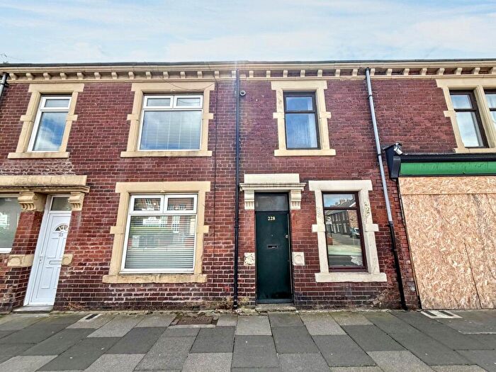 2 Bedroom Flat To Rent In High Street East, Wallsend, Tyne And Wear, NE28