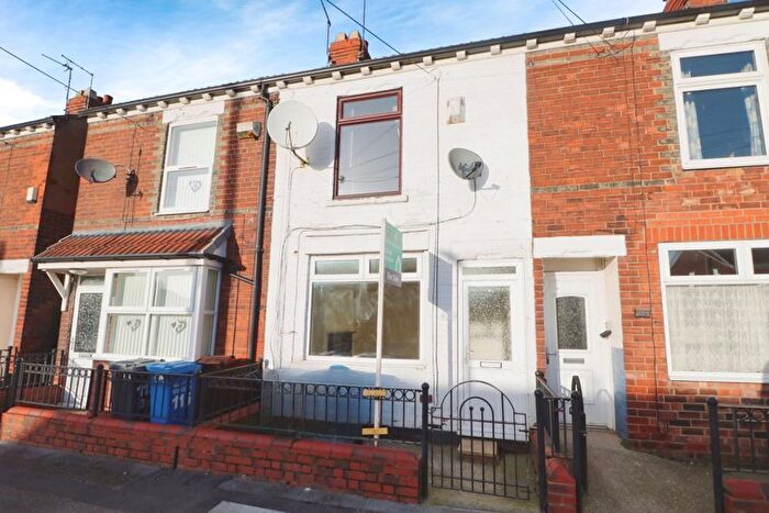 2 Bedroom Terraced House For Sale In Belmont Street, Hull, HU9