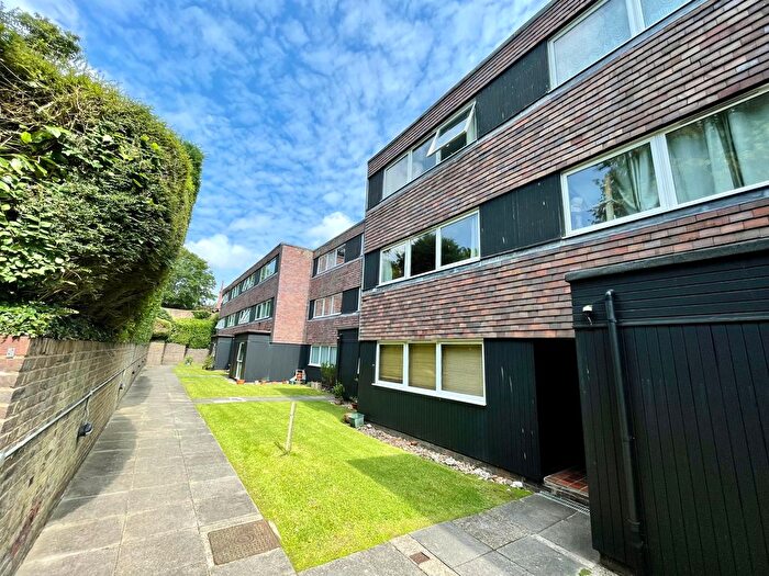 1 Bedroom Flat To Rent In Eleanor Close, Lewes, BN7