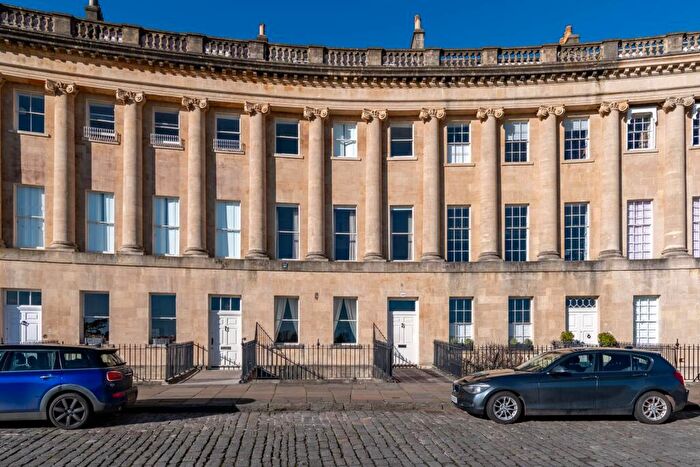 1 Bedroom Apartment To Rent In Royal Crescent, Bath, BA1