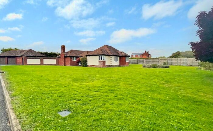 5 Bedroom Detached House To Rent In Great Tey Road, CO6