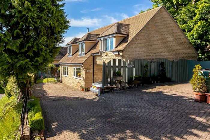 3 Bedroom Detached House For Sale In Church Street, Wootton, Woodstock, OX20