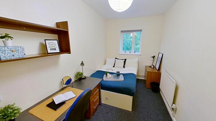 8 Bedroom House To Rent In Albert Square, Church Street, Lenton, Nottingham, NG7