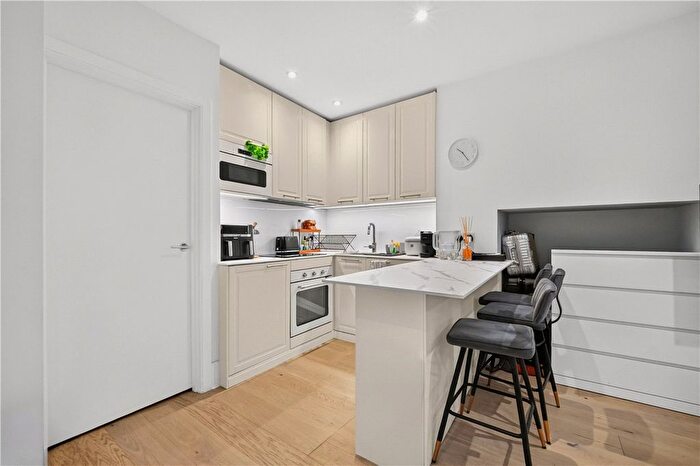 Studio To Rent In Gloucester Place, London, W1U
