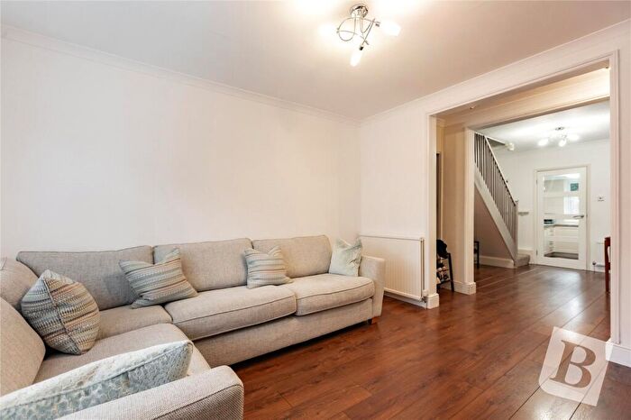 3 Bedroom End Of Terrace House For Sale In Cloverly Road, Ongar, Essex, CM5