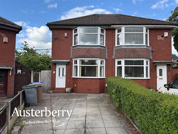 2 Bedroom Semi-Detached House To Rent In Belgrave Crescent, Dresden, Stoke-On-Trent, Staffordshire, ST3
