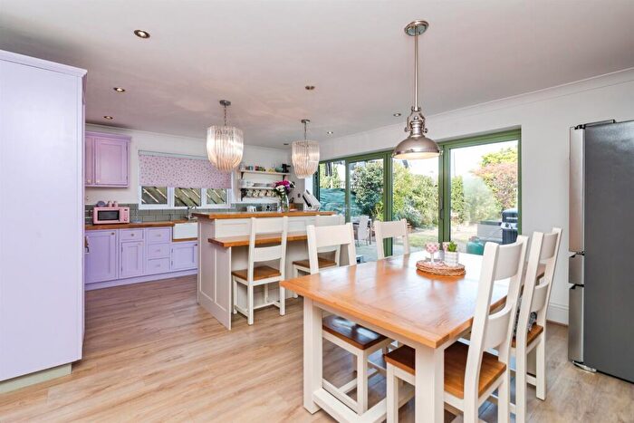 5 Bedroom Detached House For Sale In Monckton Crescent, Lowestoft, NR32