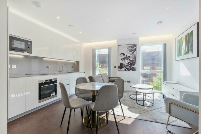 1 Bedroom Flat To Rent In Kennedy Building, Lexington Gardens, Malthouse Road, Nine Elms, London, SW11