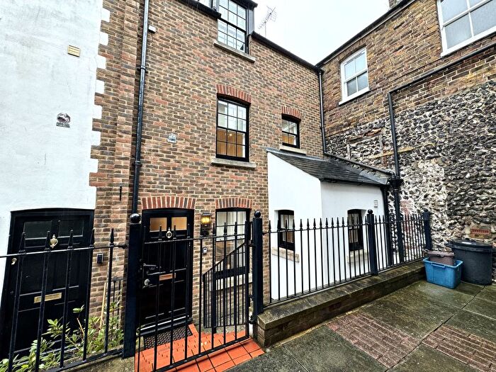 2 Bedroom Terraced House To Rent In Union Square, Broadstairs, CT10