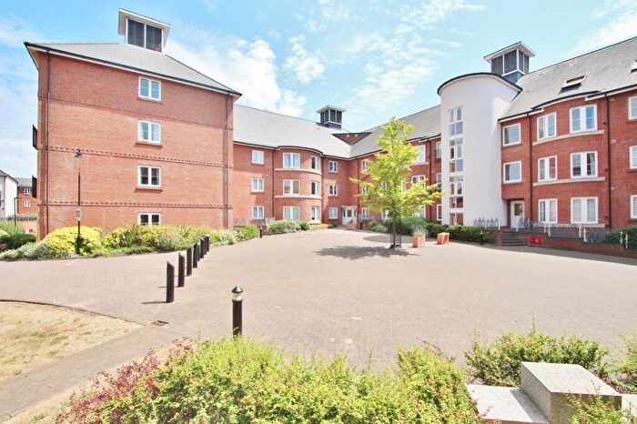 3 Bedroom Apartment To Rent In Quakers Court, Abingdon, OX14