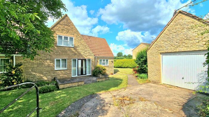 4 Bedroom Bungalow For Sale In Seend Cleeve, Seend, Melksham, SN12